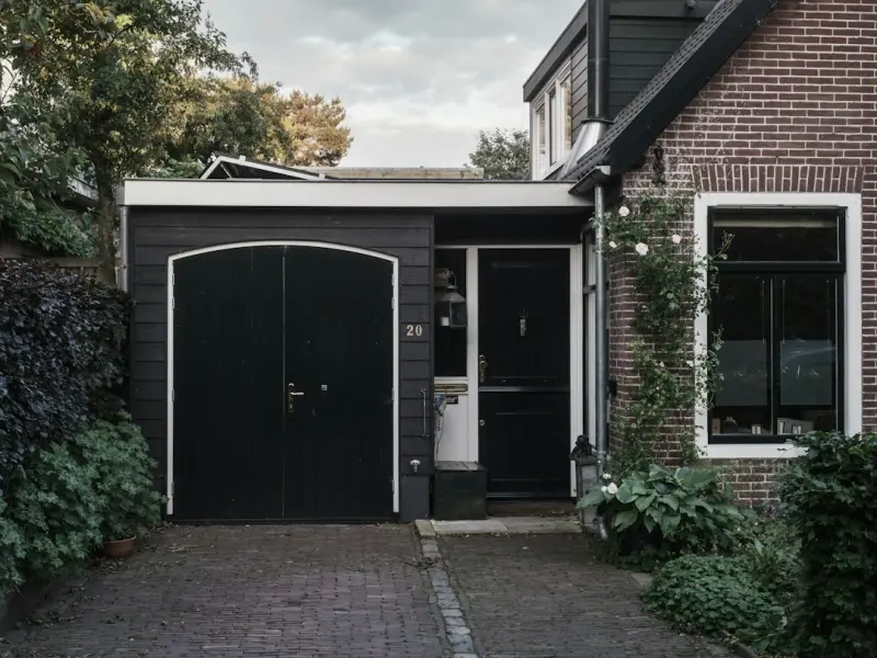 Designing the Next‑Generation Garage: Flexibility, Sustainability, and Smart Integration