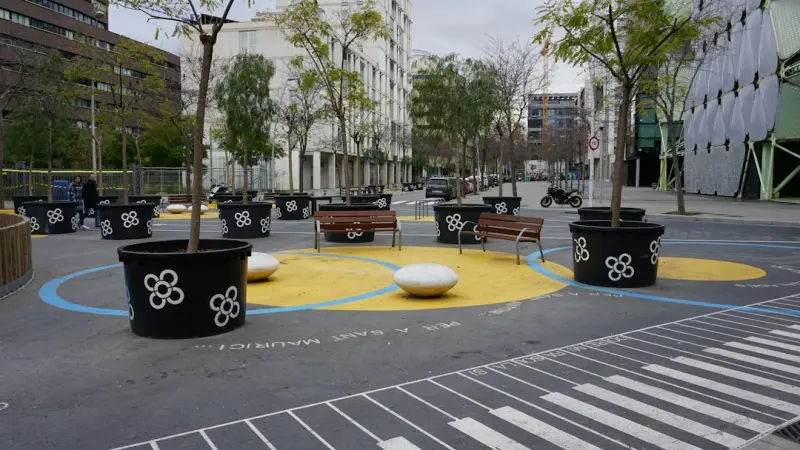Sensor‑Embedded Pavement: Redefining Urban Mobility