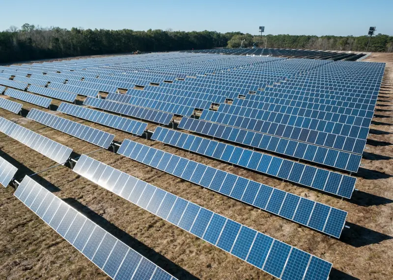 Solar Communities: Harnessing Sunlight for Shared Resilience