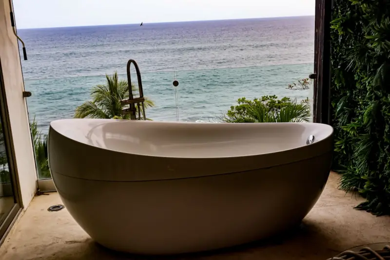 The Hidden Environmental Cost of Cheap Bathtub Refinishing (And How to Avoid It)