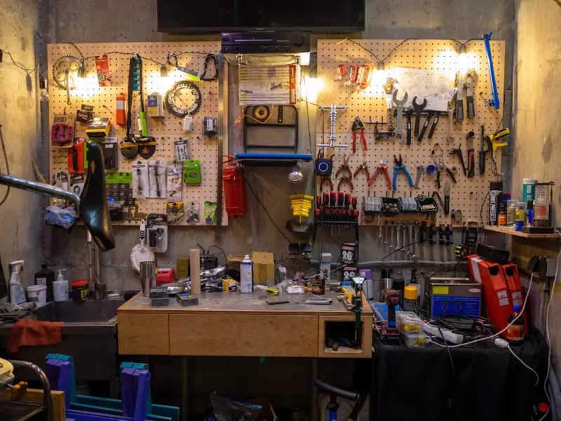 Handyman Hacks: Building a DIY Workshop and Mastering Everyday Repairs