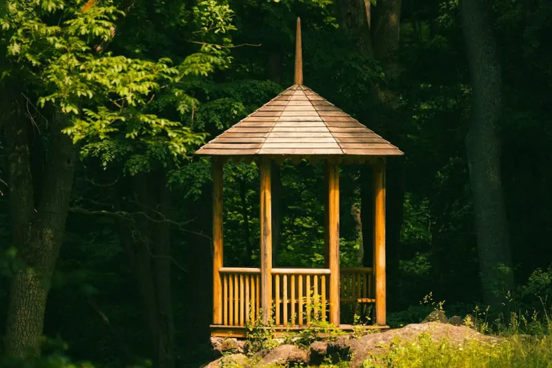 Backyard Powerhouses: How Sheds & Gazebos Reinvent Corporate Flexibility