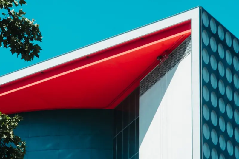 Smart Awnings: Harnessing Technology for Year‑Round Outdoor Comfort