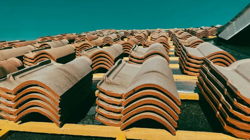 Roofing Reinvented: Subscription, Self‑Healing Materials, and AI Monitoring