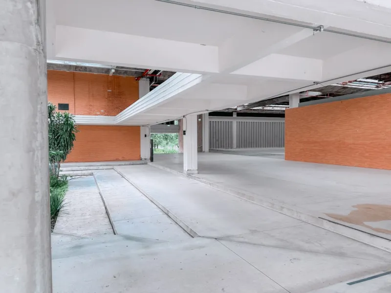 Embracing Sustainability in Garage Construction: A New Era for Eco-Friendly Spaces