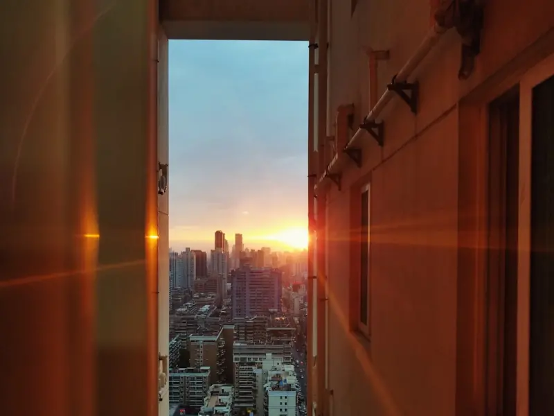 Beyond the View: Turning Sunrooms into High‑Performance Remote‑Work Studios