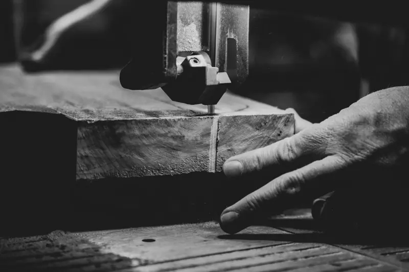 From Tree to Timeless Piece: Redefining Woodworking Craftsmanship