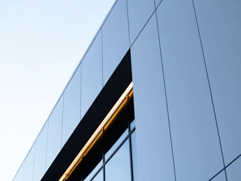 Smart Glass Windows: The Future of Light, Privacy, and Energy Efficiency